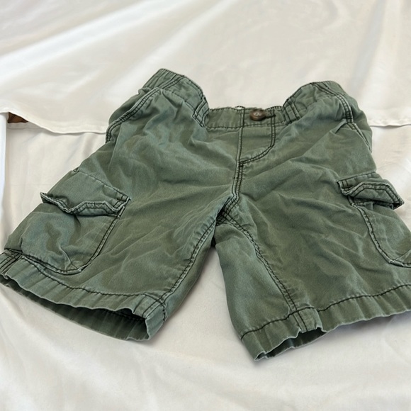 Old navy 3t green cargo shorts - Picture 1 of 3